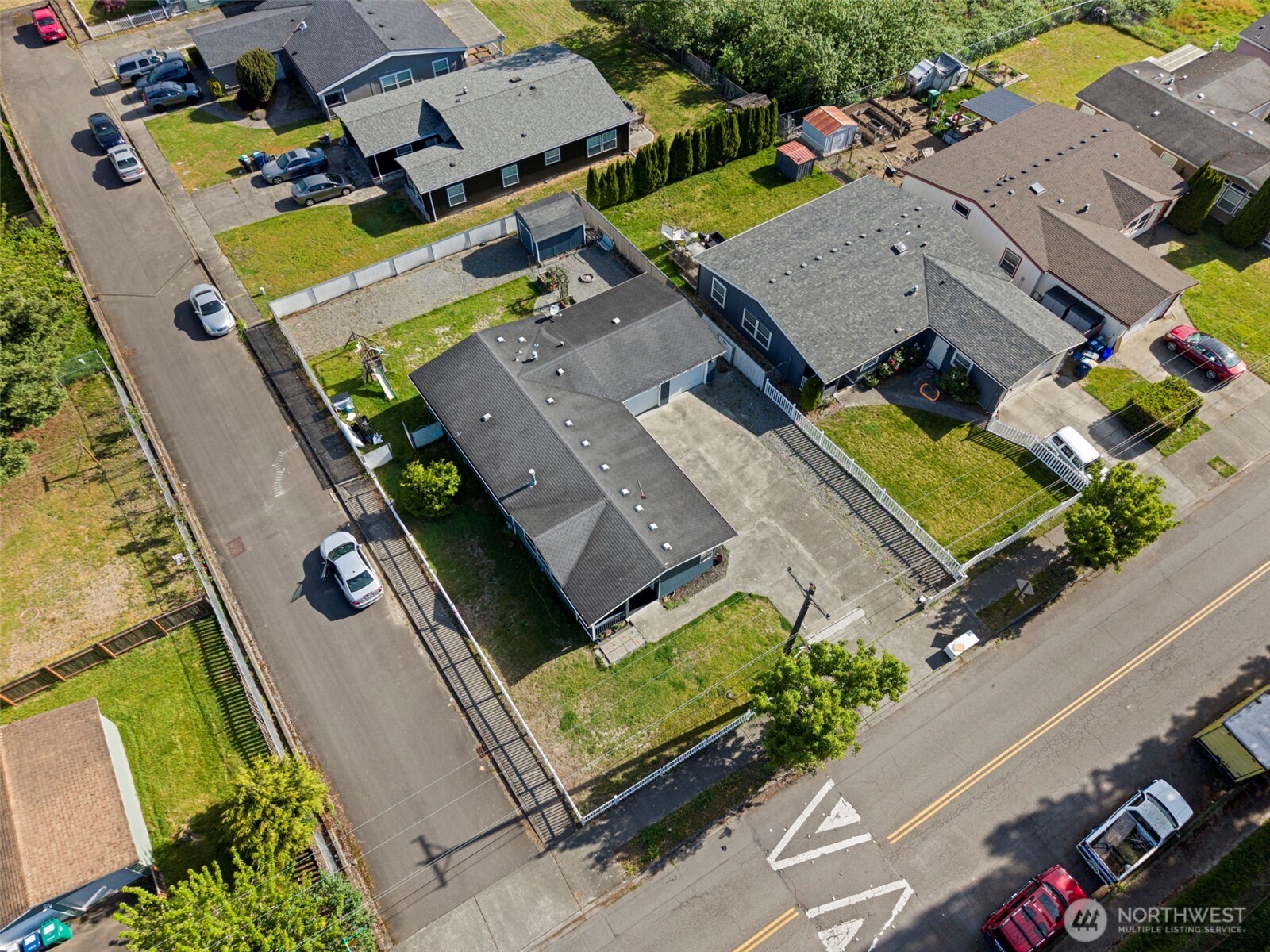 3568 Southwest 342nd Street Federal Way, WA 98023 - Photo 24 of 26