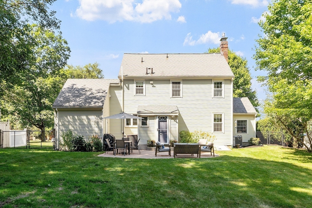 61 Fairview Road Lynnfield, MA 01940 - Photo 32 of 41 Gallery Image 32