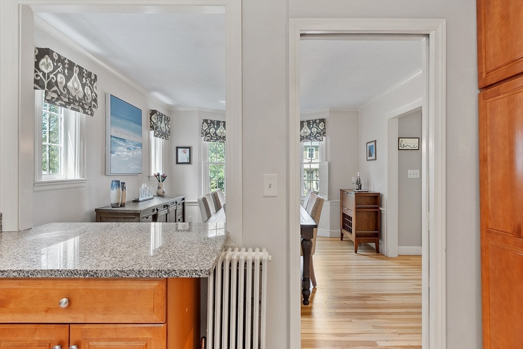61 Fairview Road Lynnfield, MA 01940 - Photo 8 of 41 Gallery Image 8