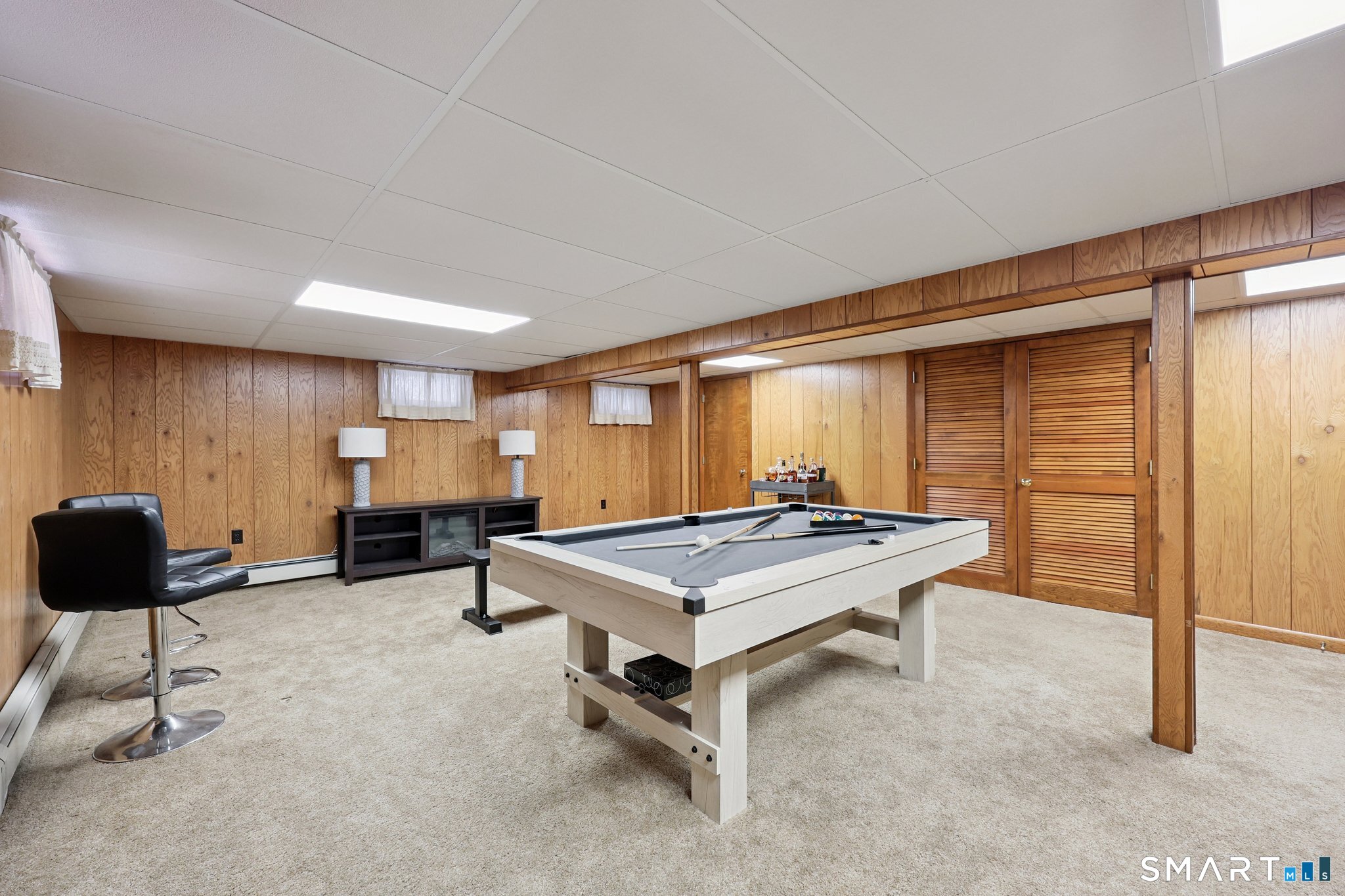 10 Hislop Street New London, CT 06320 - Photo 18 of 25 a room with furniture and air hockey table