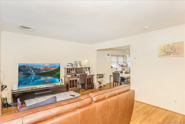 $989,000 | 1683 Stewart Avenue, New Hyde Park, NY 11040