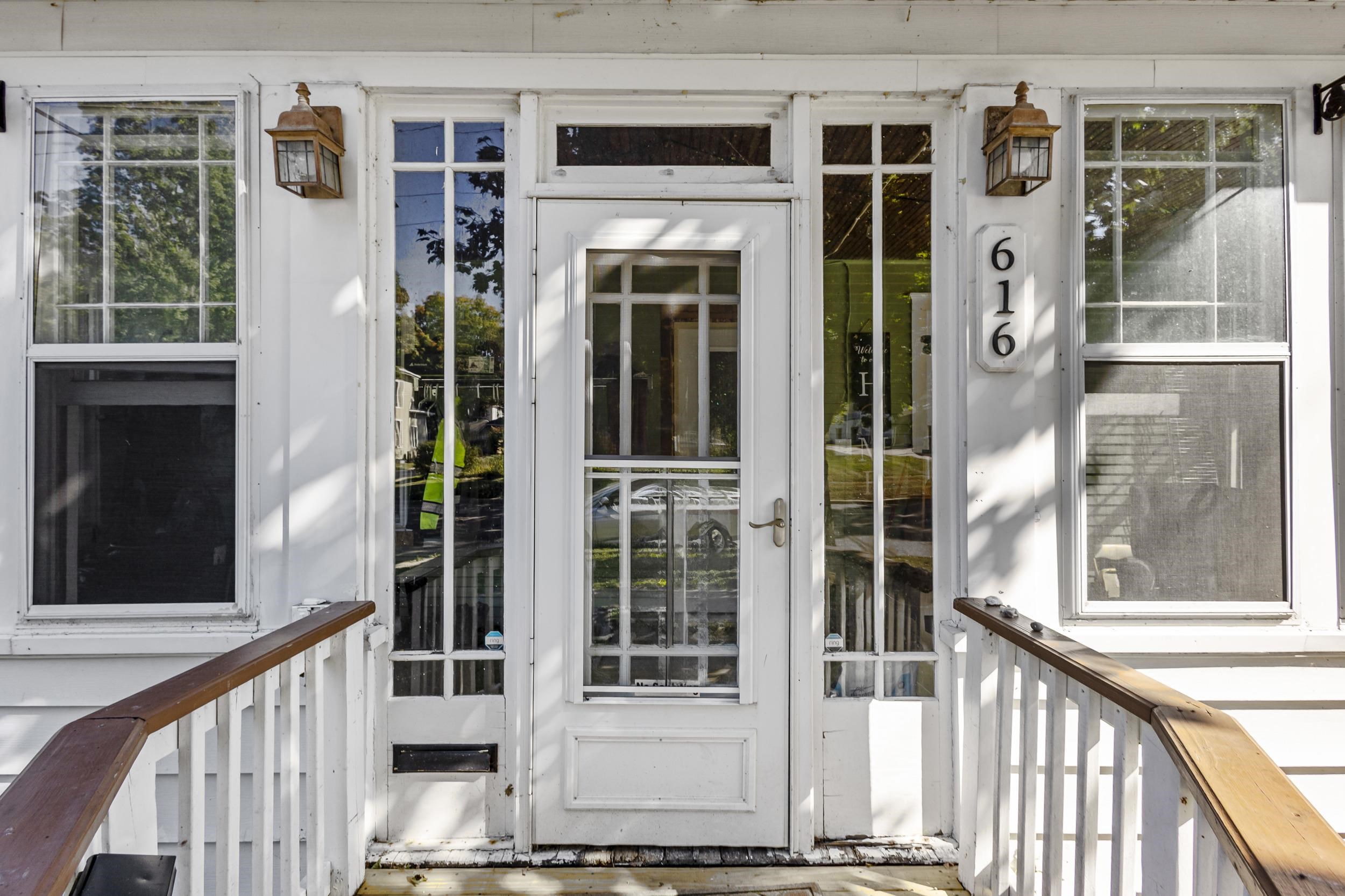 616 West Street Baraboo, WI 53913 - Photo 3 of 12