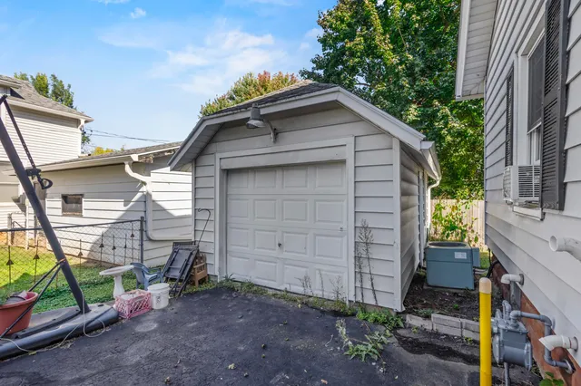 $255,000 | 616 West Street, Baraboo, WI 53913