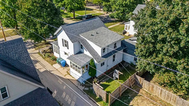 $255,000 | 616 West Street, Baraboo, WI 53913