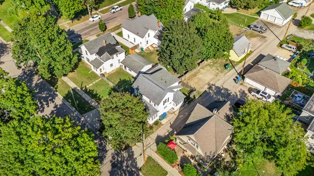 $255,000 | 616 West Street, Baraboo, WI 53913