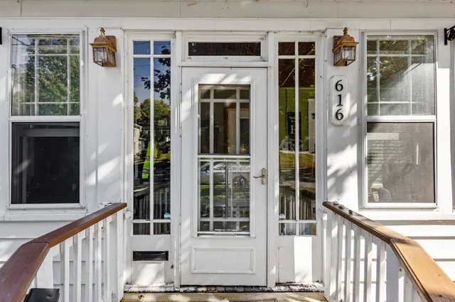 $255,000 | 616 West Street, Baraboo, WI 53913