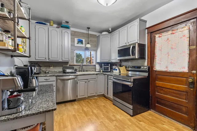 $255,000 | 616 West Street, Baraboo, WI 53913