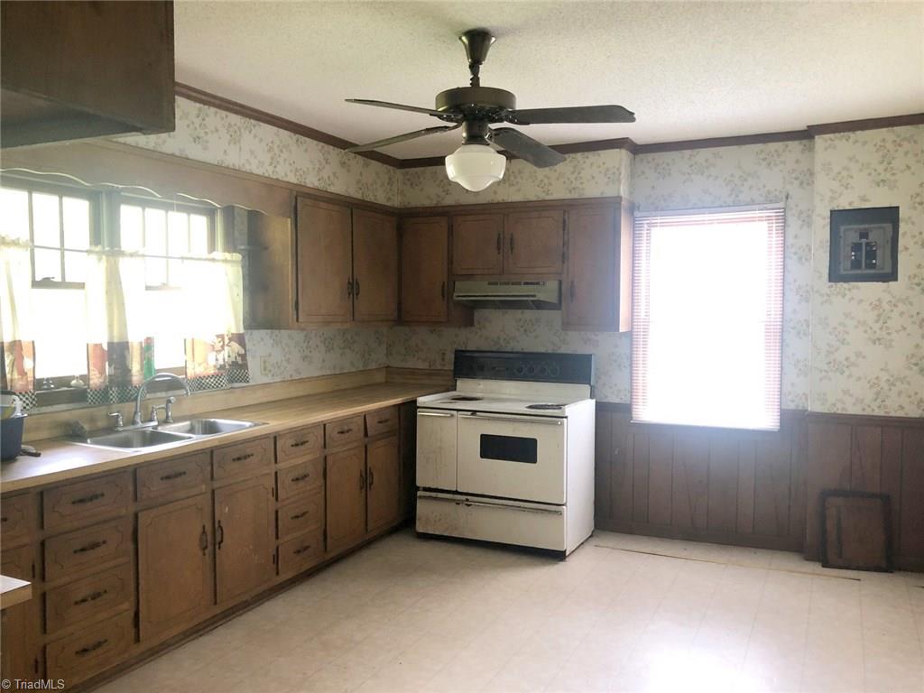 2041 Routh Road Burlington, NC 27217 - Photo 5 of 13 Gallery Image 5