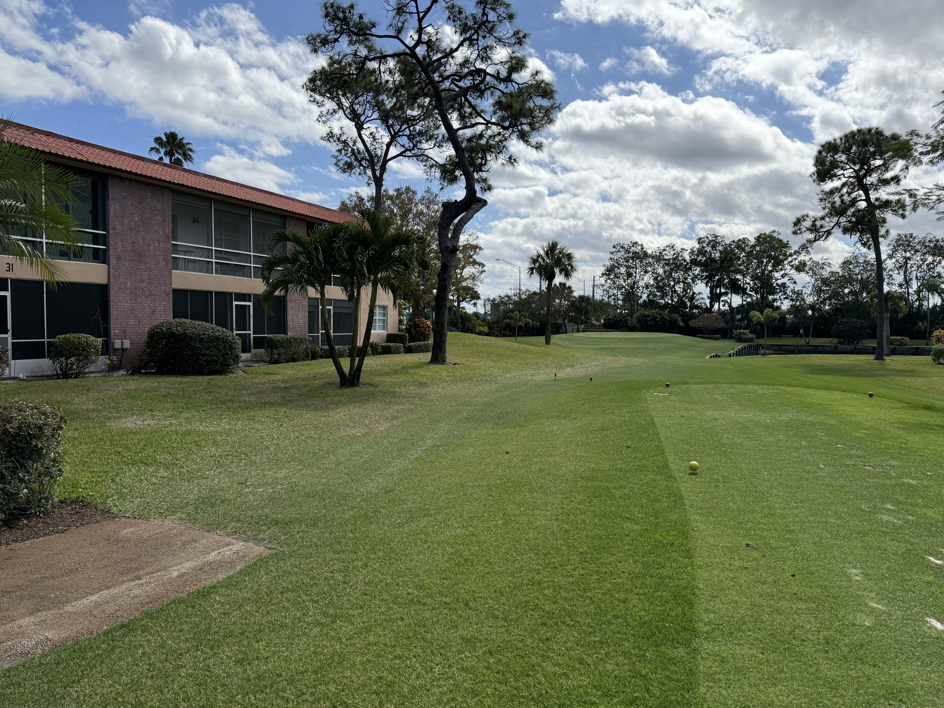 1961 Southwest Palm City Road, Unit 31C Stuart, FL 34994 - Photo 23 of 40 backyard11