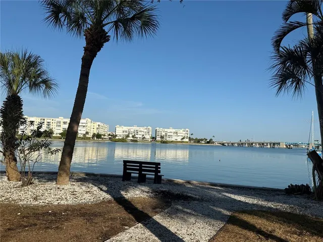 a view of road with yard