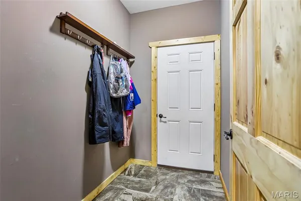 $499,000 | 10802 Pat Daly Road, Cadet, MO 63630