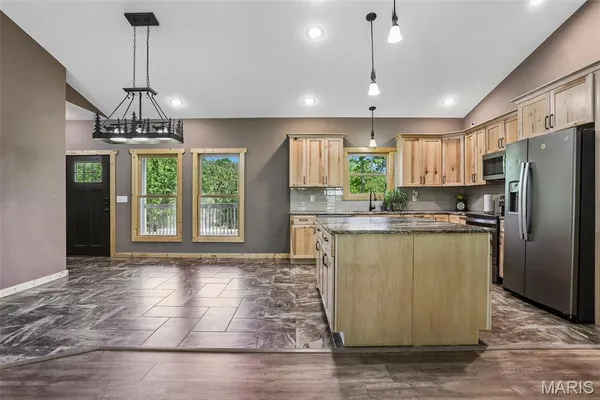 $499,000 | 10802 Pat Daly Road, Cadet, MO 63630