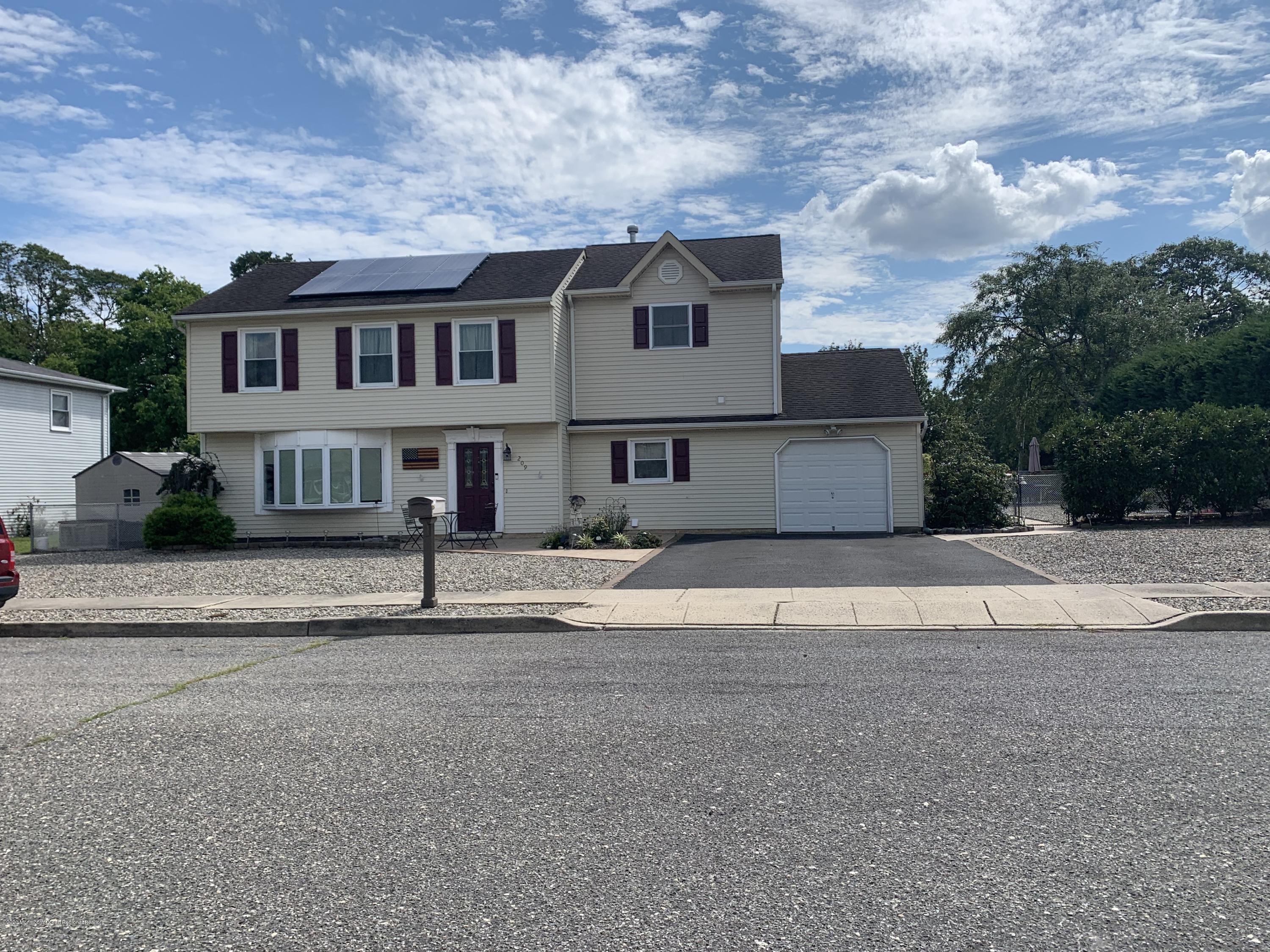 209 Falling Oaks Road Toms River, NJ 08753 - Photo 1 of 36 IMG_1826