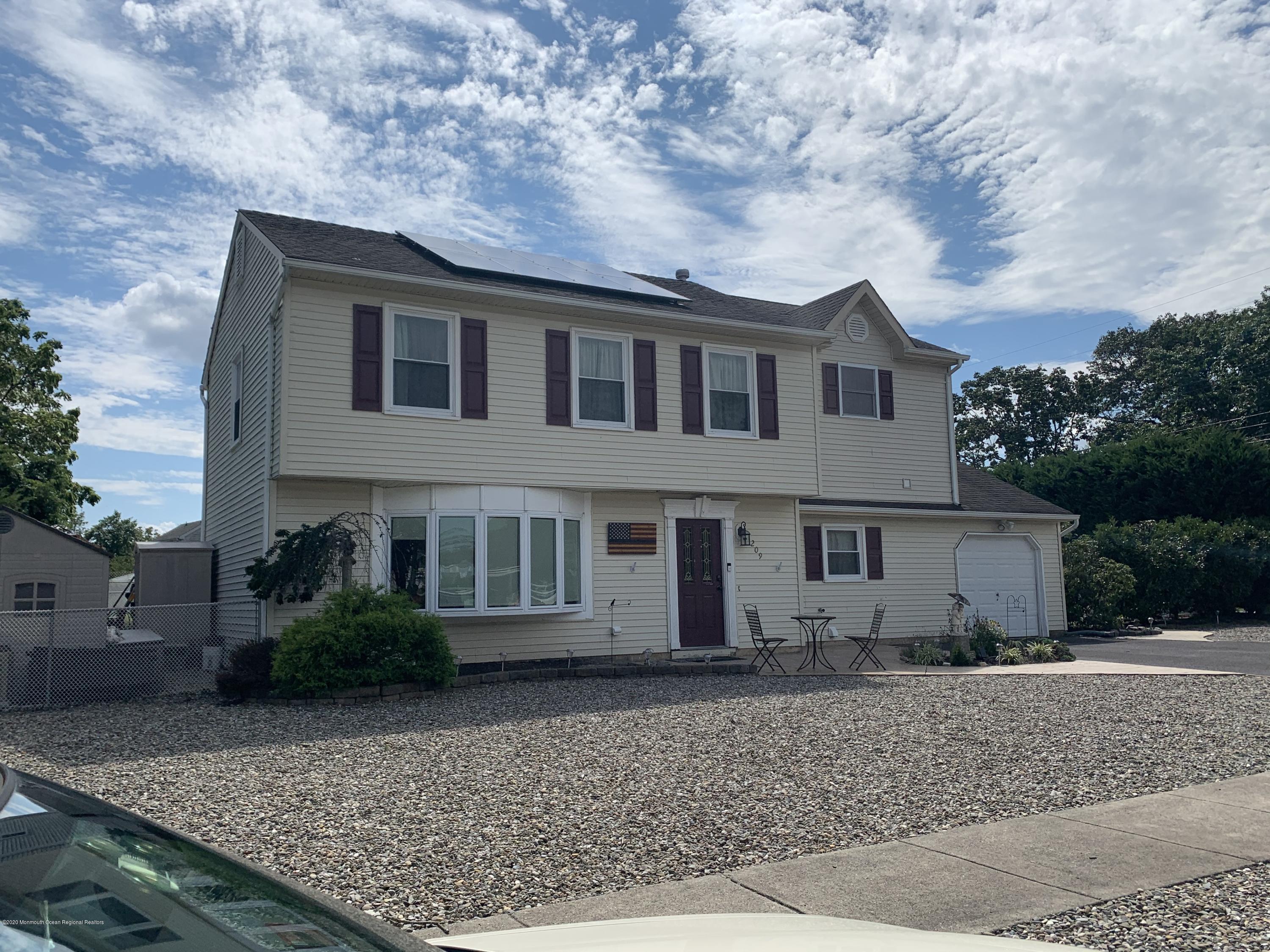 209 Falling Oaks Road Toms River, NJ 08753 - Photo 3 of 36 IMG_1828