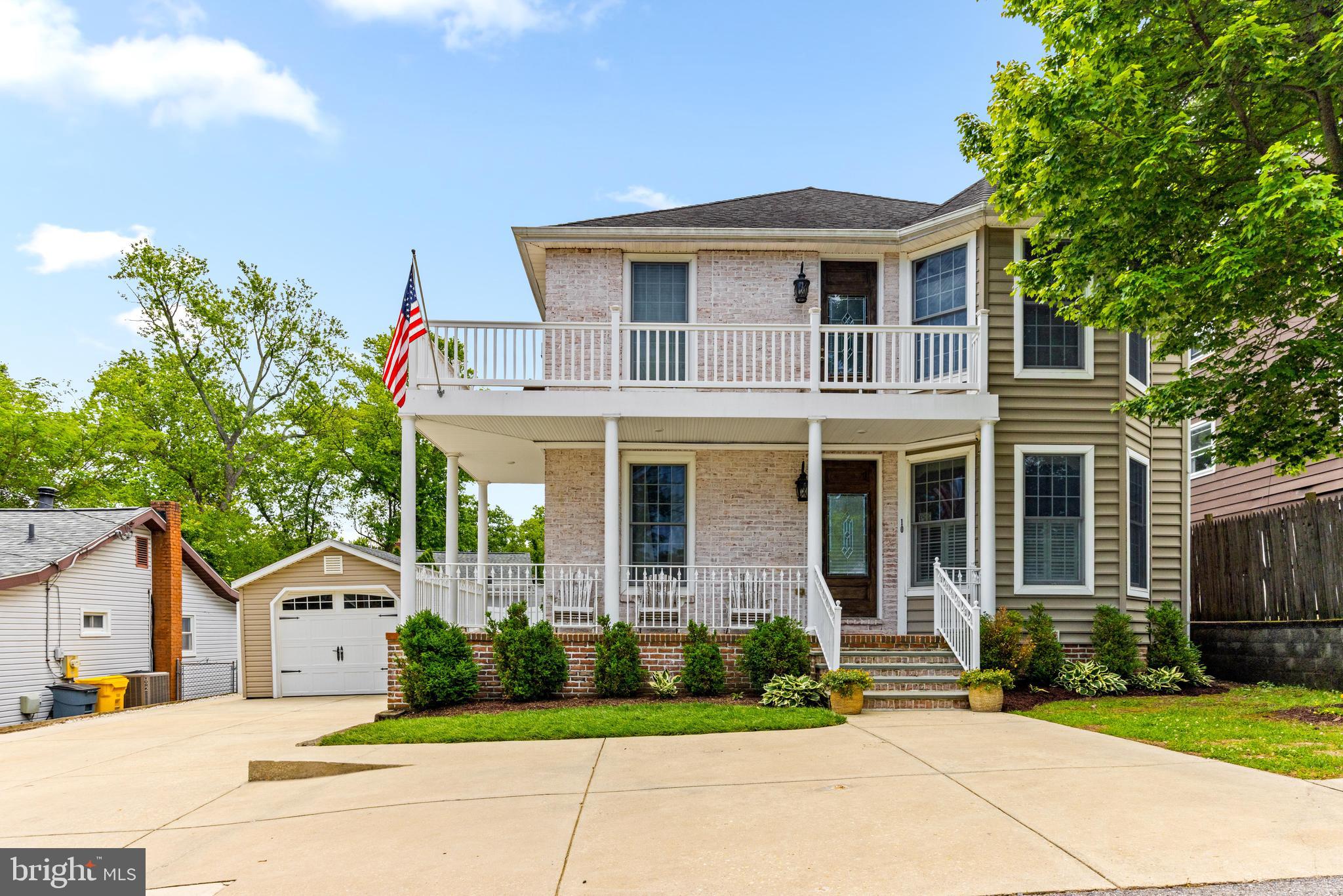 10 Dogwood Road Riva, MD 21140 - Photo 1 of 58 a front view of a house with garden