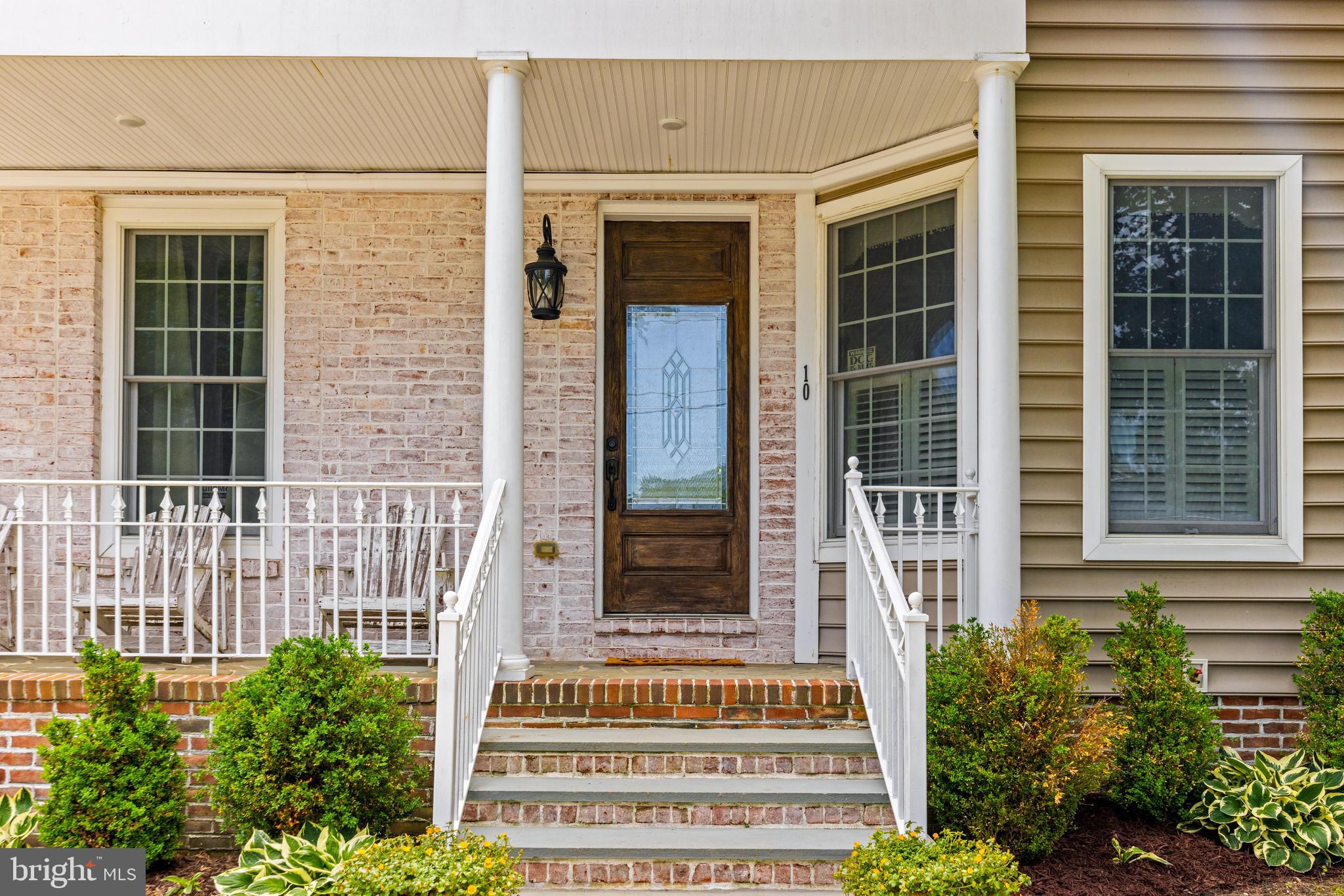 10 Dogwood Road Riva, MD 21140 - Photo 4 of 58 front view of a house with a window