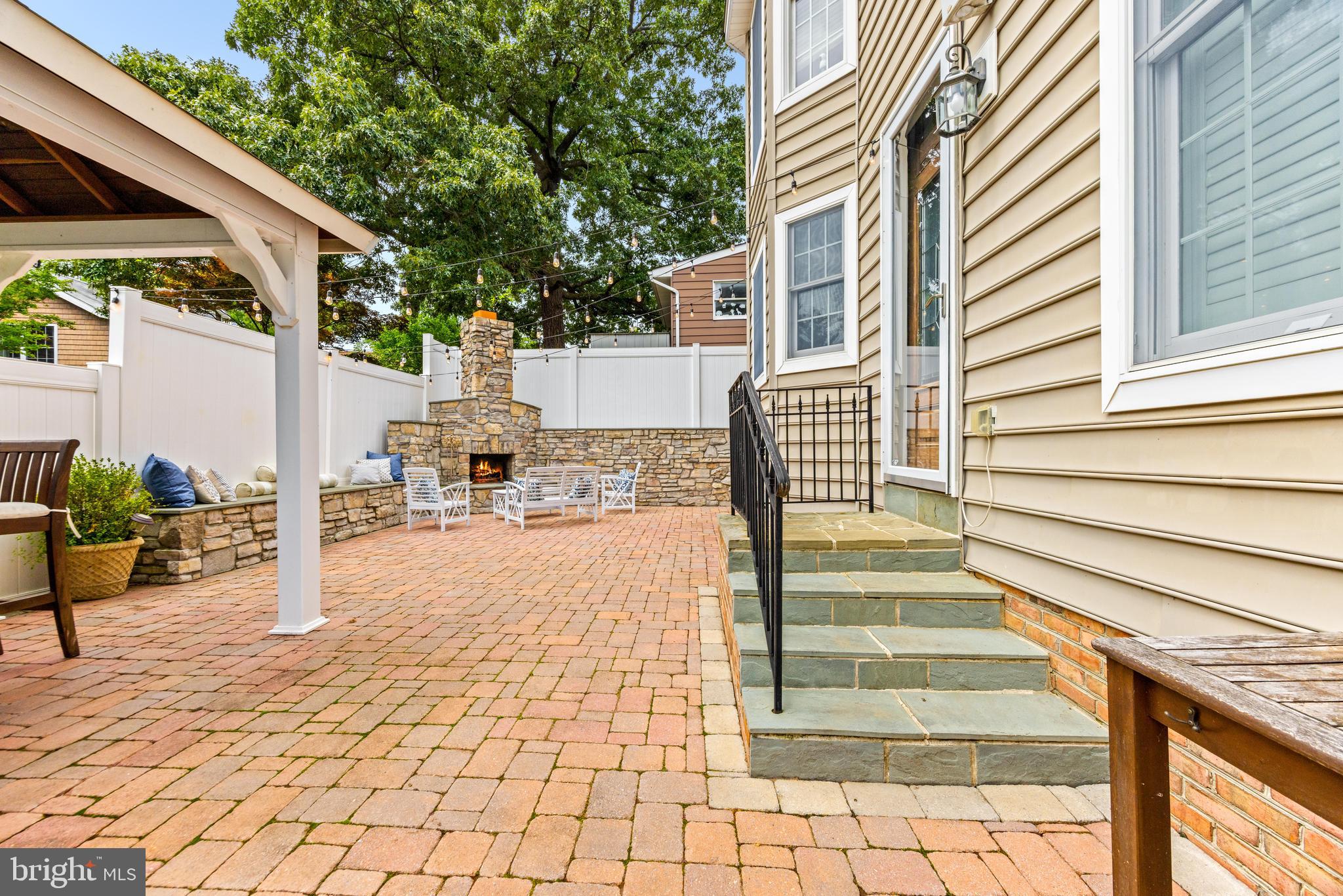 10 Dogwood Road Riva, MD 21140 - Photo 50 of 58 a view of entryway and hall