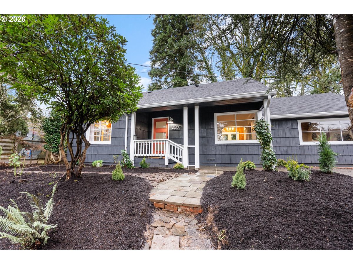 2550 Jolie Pointe Road West Linn, OR 97068 - Photo 3 of 31