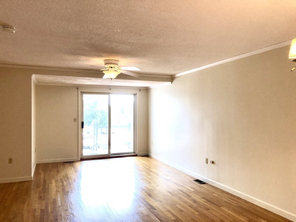 15 Flume Road, Unit 3 Gloucester, MA 01930 - Photo 11 of 24