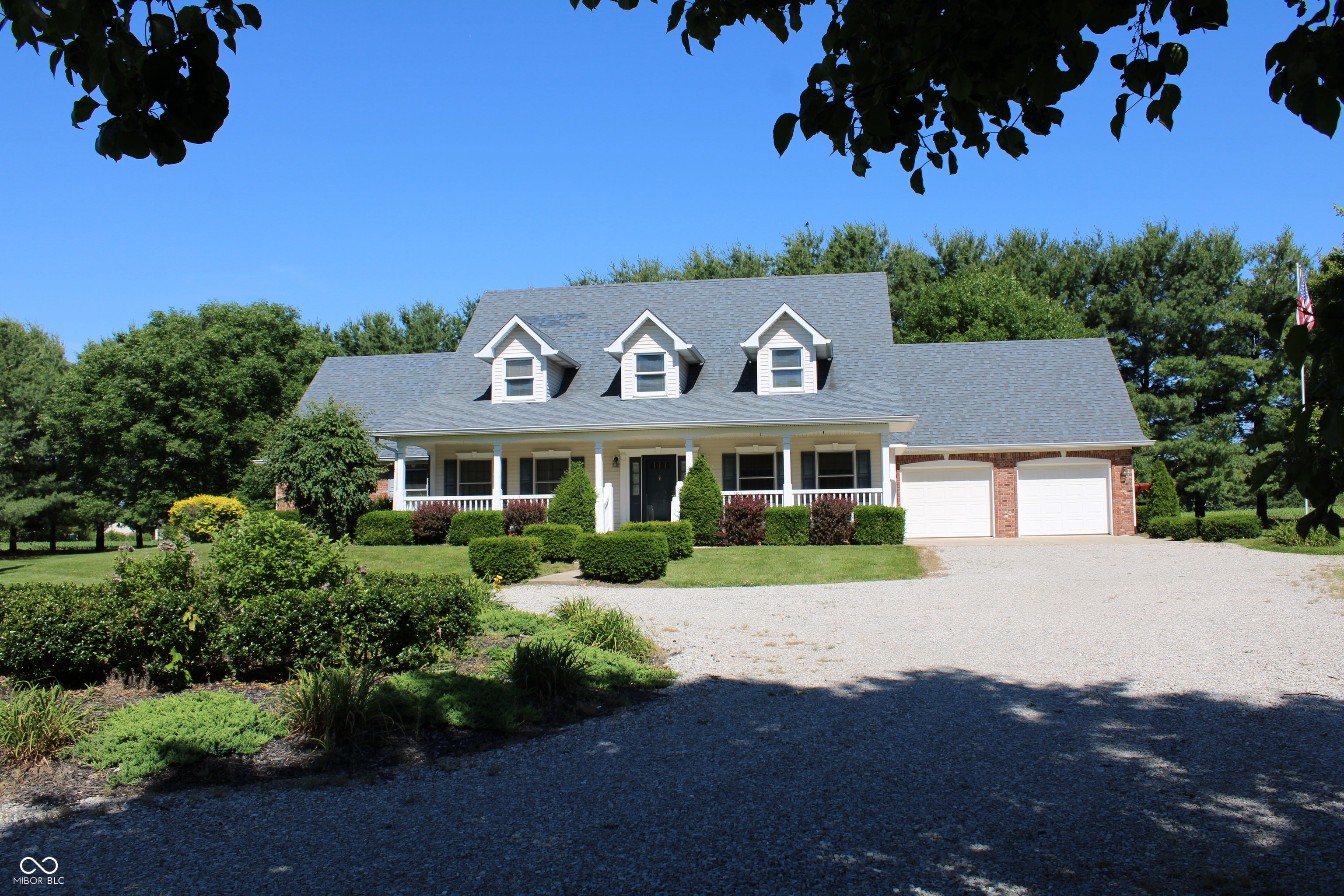 808 South Nineveh Road Franklin, IN 46131 - Photo 2 of 52