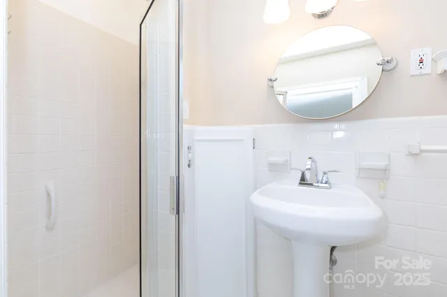 $585,000 | 66 Gibson Road, Asheville, NC 28804