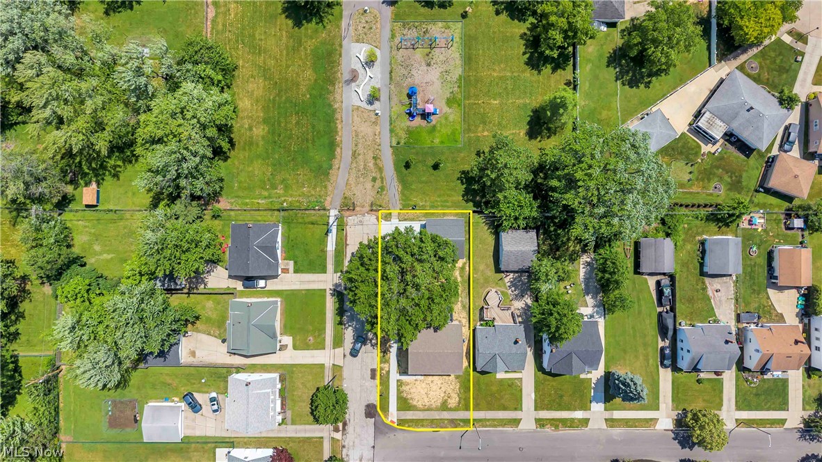 24700 Alberton Road Euclid, OH 44123 - Photo 34 of 39
