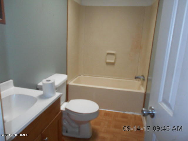 3201 Elm Grove Road Kinston, NC 28504 - Photo 4 of 10 DSCN0447