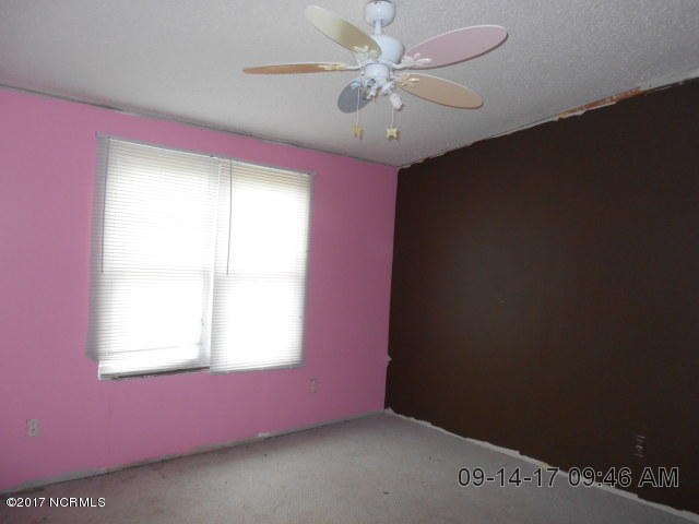 3201 Elm Grove Road Kinston, NC 28504 - Photo 5 of 10 DSCN0449