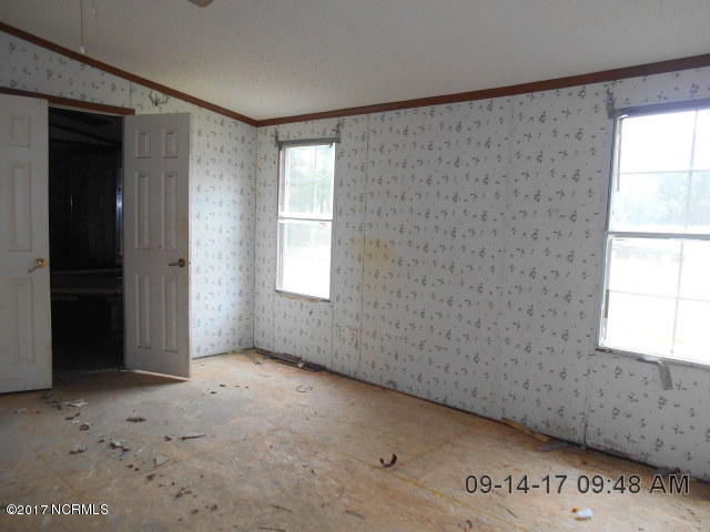 3201 Elm Grove Road Kinston, NC 28504 - Photo 9 of 10 DSCN0458