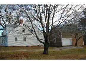 2 Common Street Rochester, NH 03867 - Photo 2 of 9