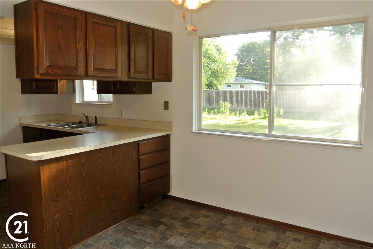 2410 Melvin Avenue Rochester Hills, MI 48307 - Photo 10 of 25