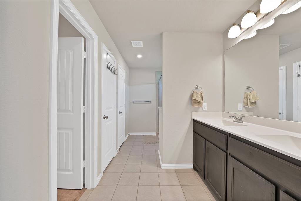 115 Springwood Ranch Loop Springtown, TX 76082 - Photo 13 of 25