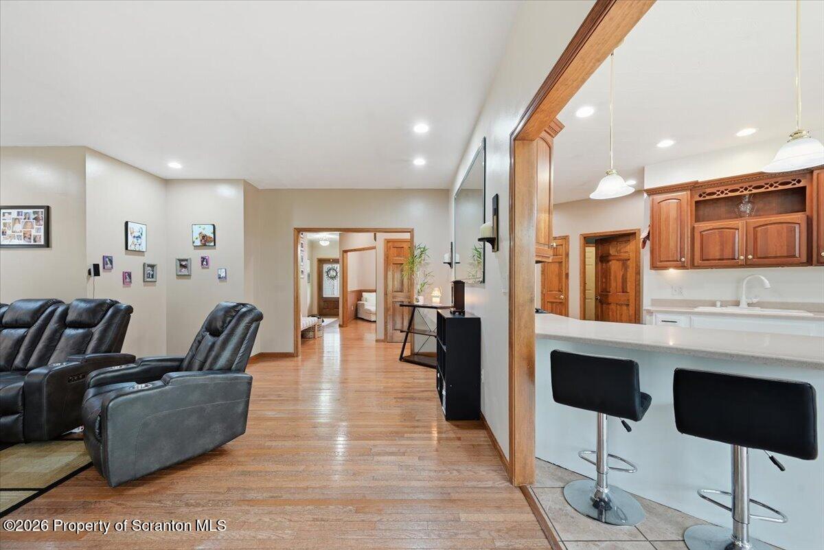 121 Ridgeview Drive Scranton, PA 18504 - Photo 21 of 65 Living Room