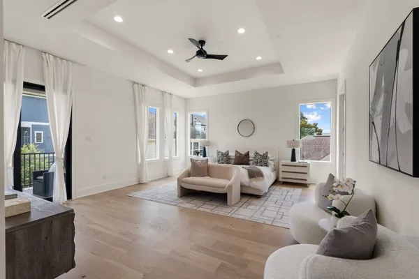 $1,850,000 | 963 West 41st Street, Houston, TX 77018