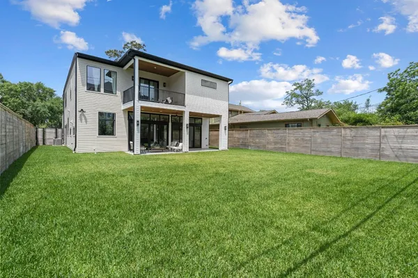 $1,850,000 | 963 West 41st Street, Houston, TX 77018