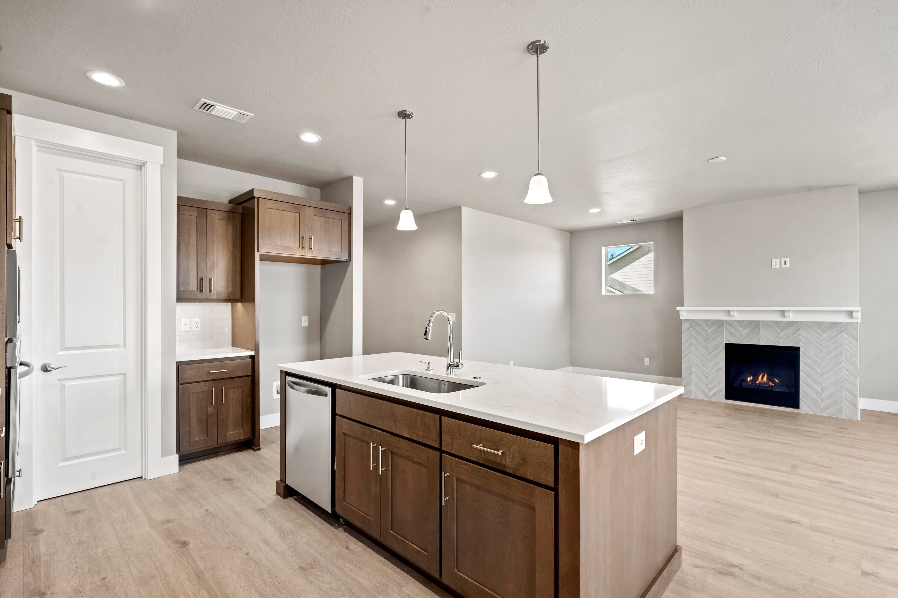 1170 Pumpkin Ridge, Unit 331 Eagle Point, OR 97524 - Photo 9 of 22 8