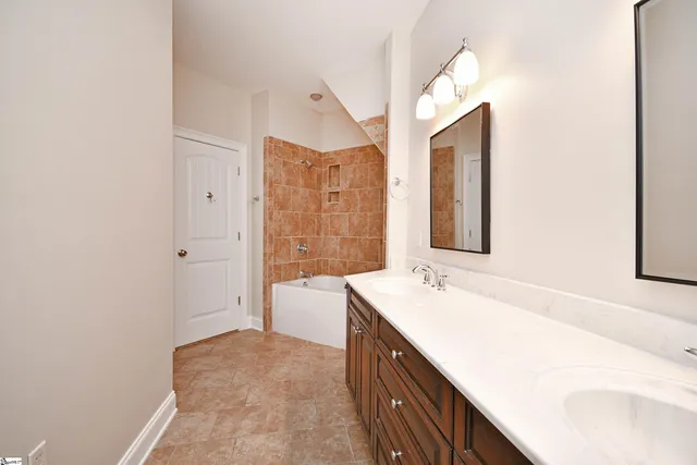 $1,100,000 | 308 Stono Court, Piedmont, SC 29673