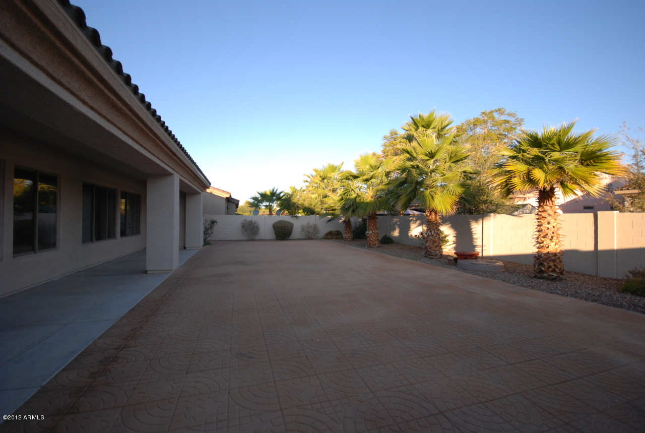 4714 East Ruffian Road Gilbert, AZ 85297 - Photo 27 of 32 Back Yd