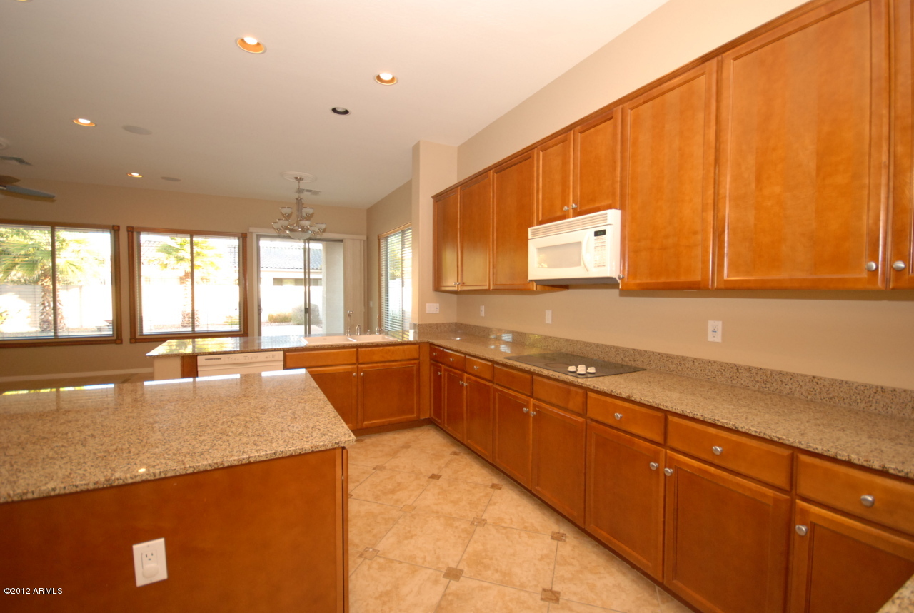 4714 East Ruffian Road Gilbert, AZ 85297 - Photo 5 of 32 Kitchen3
