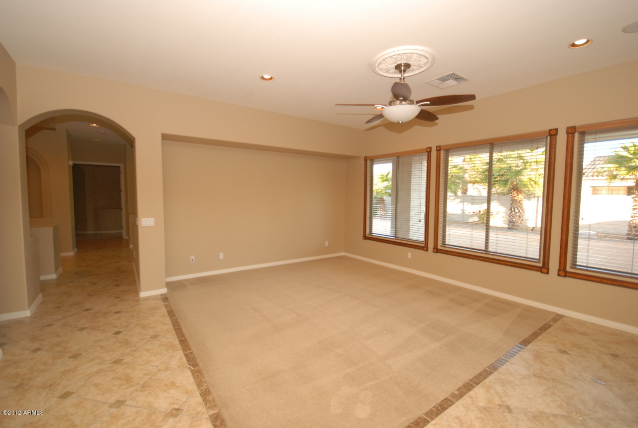 4714 East Ruffian Road Gilbert, AZ 85297 - Photo 7 of 32 Great Room
