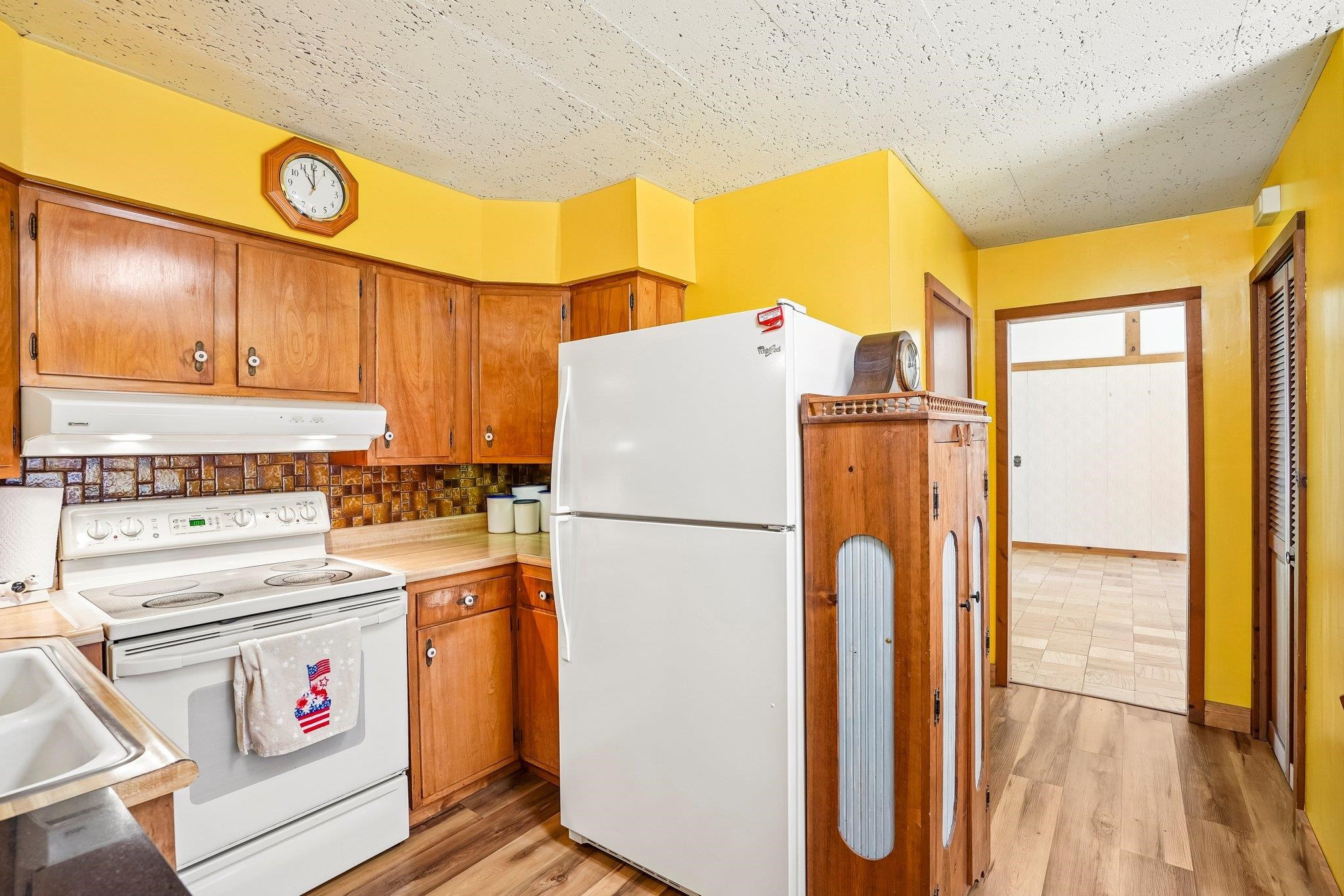 5106 Reed Lane Waunakee, WI 53597 - Photo 12 of 54