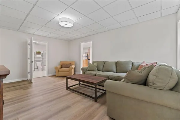 $1,100,000 | 690 Abbeywood Drive, Roswell, GA 30075