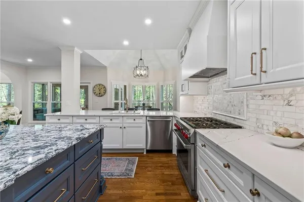 $1,100,000 | 690 Abbeywood Drive, Roswell, GA 30075