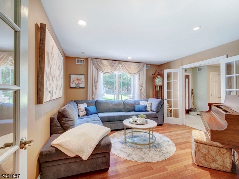 7 Arden Road Denville, NJ 07834 - Photo 10 of 50