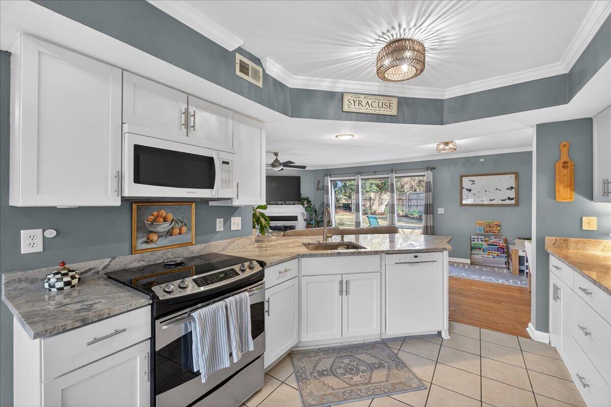 1824 Belle Chez Mount Pleasant, SC 29464 - Photo 6 of 33 11-janiley - DSC03598