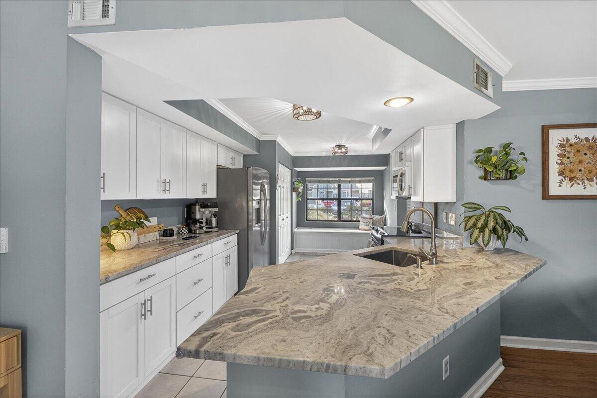 1824 Belle Chez Mount Pleasant, SC 29464 - Photo 10 of 33 16-janiley - DSC03613