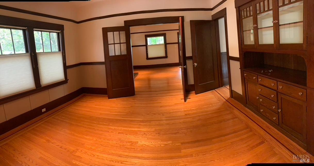 31 Valencia Avenue San Rafael, CA 94901 - Photo 4 of 28 Dining Room with built-in Buffet.