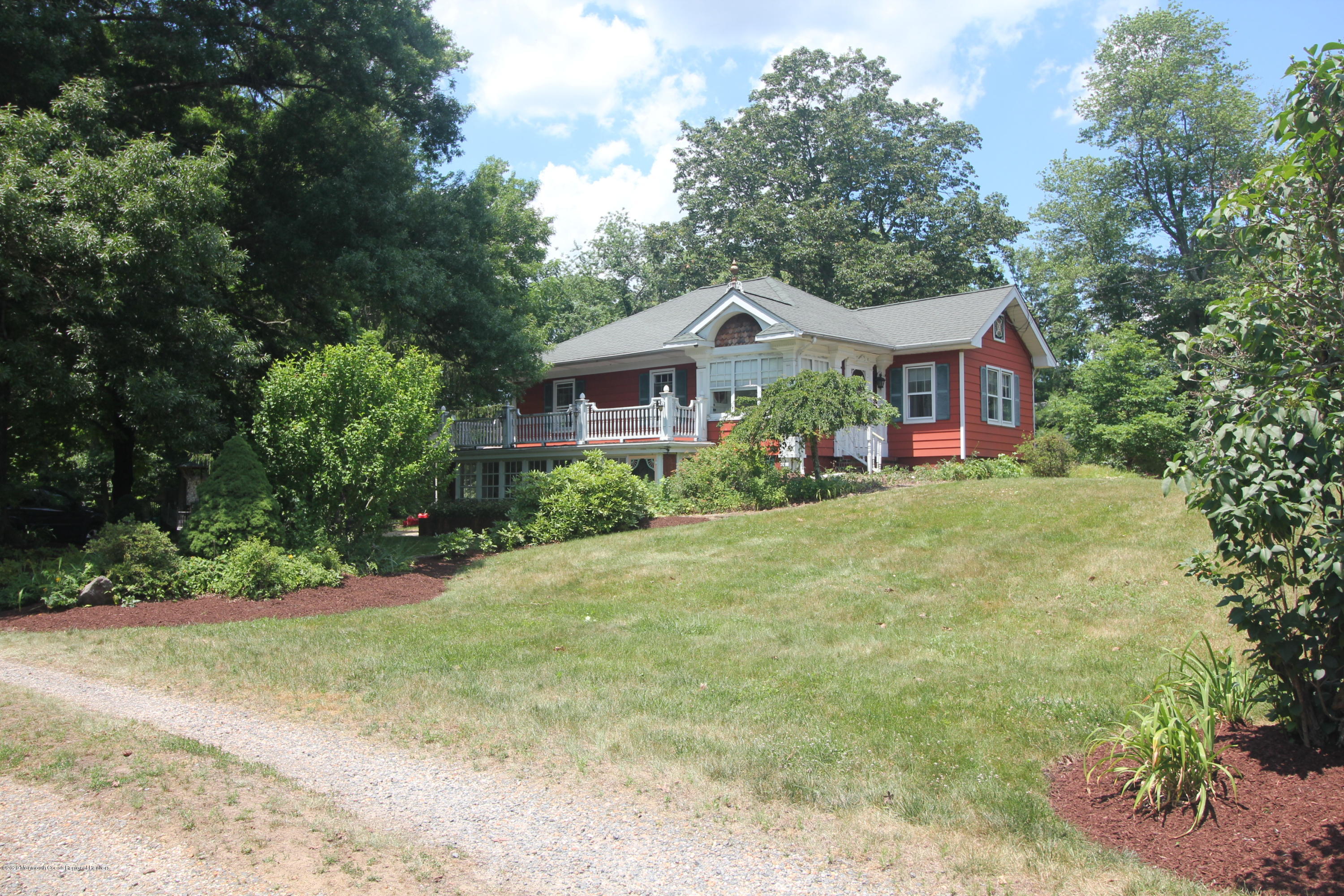 153 Pension Road Manalapan, NJ 07726 - Photo 4 of 43 1 Front b