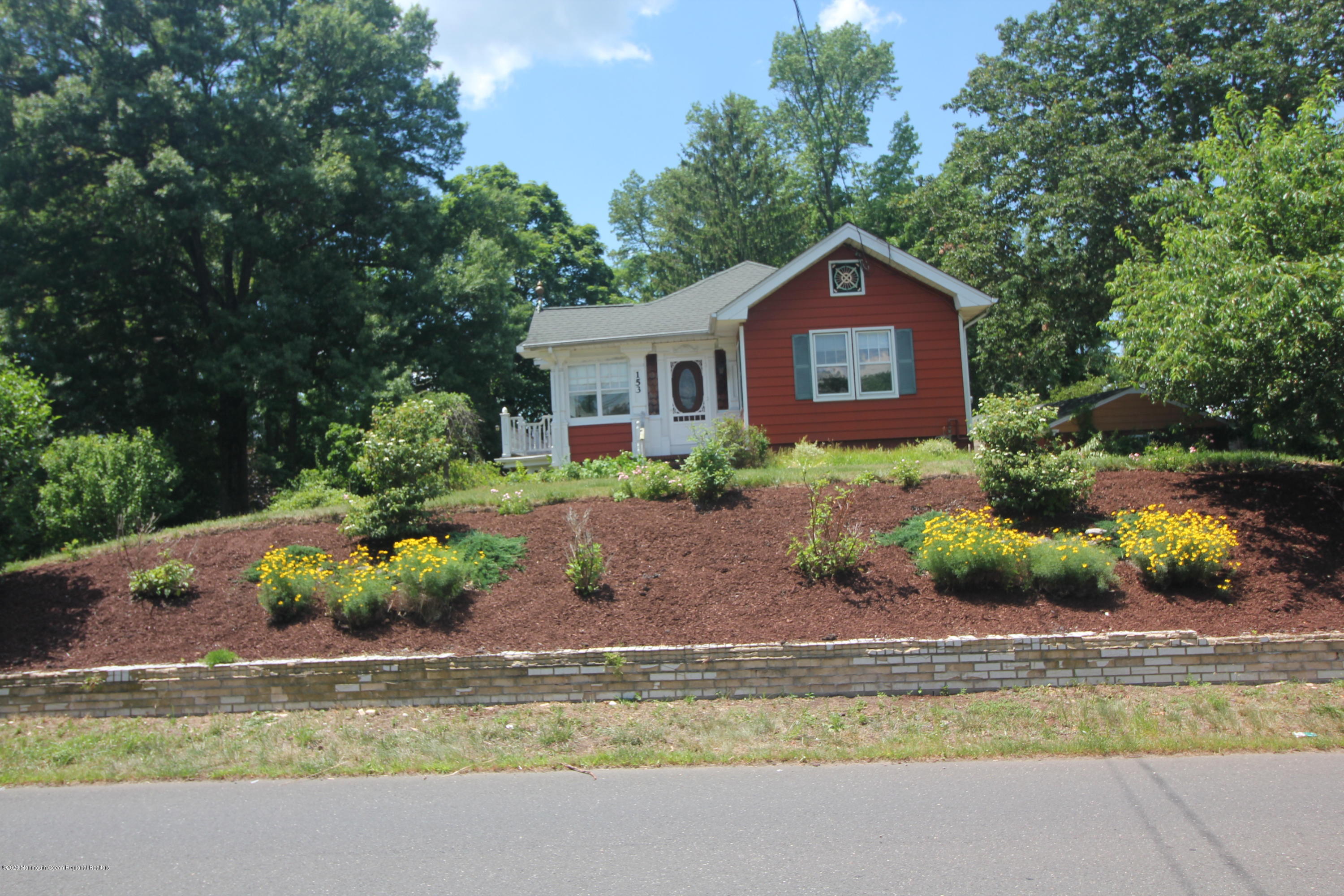 153 Pension Road Manalapan, NJ 07726 - Photo 5 of 43 1 Front c