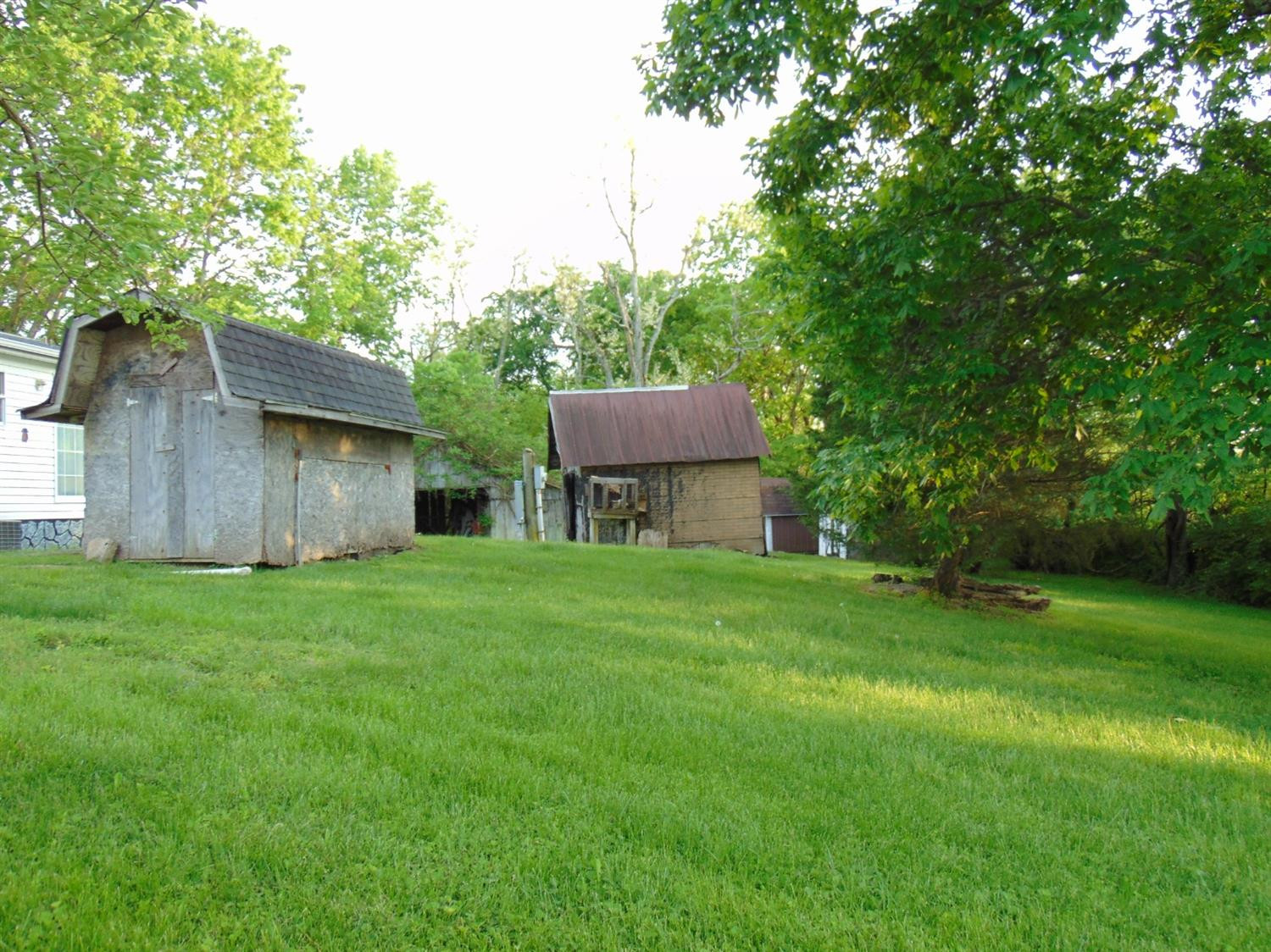 2290 Perryville Road Harrodsburg, KY 40330 - Photo 17 of 28 Listing Photo